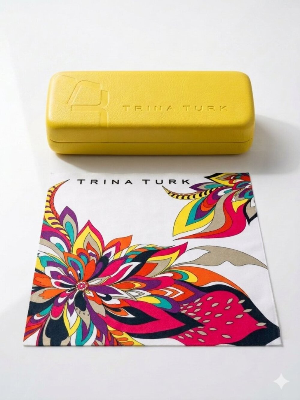TRINA TURK Sunglasses Eyeglass Yellow Clamshell Case and Cloth